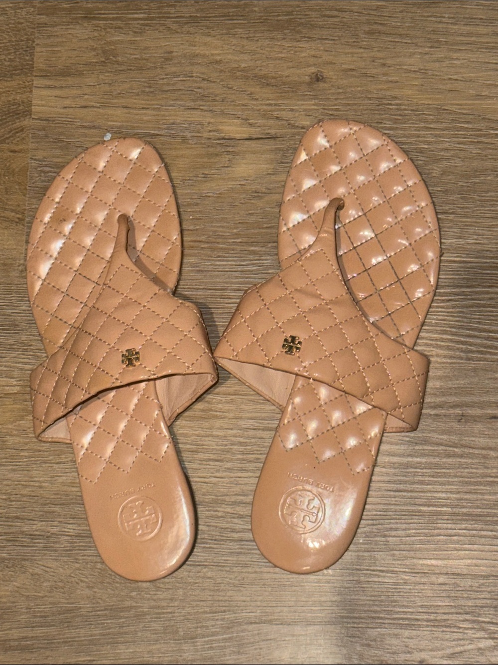 Tory Burch Quilted Leather Thong Sandals - Nude